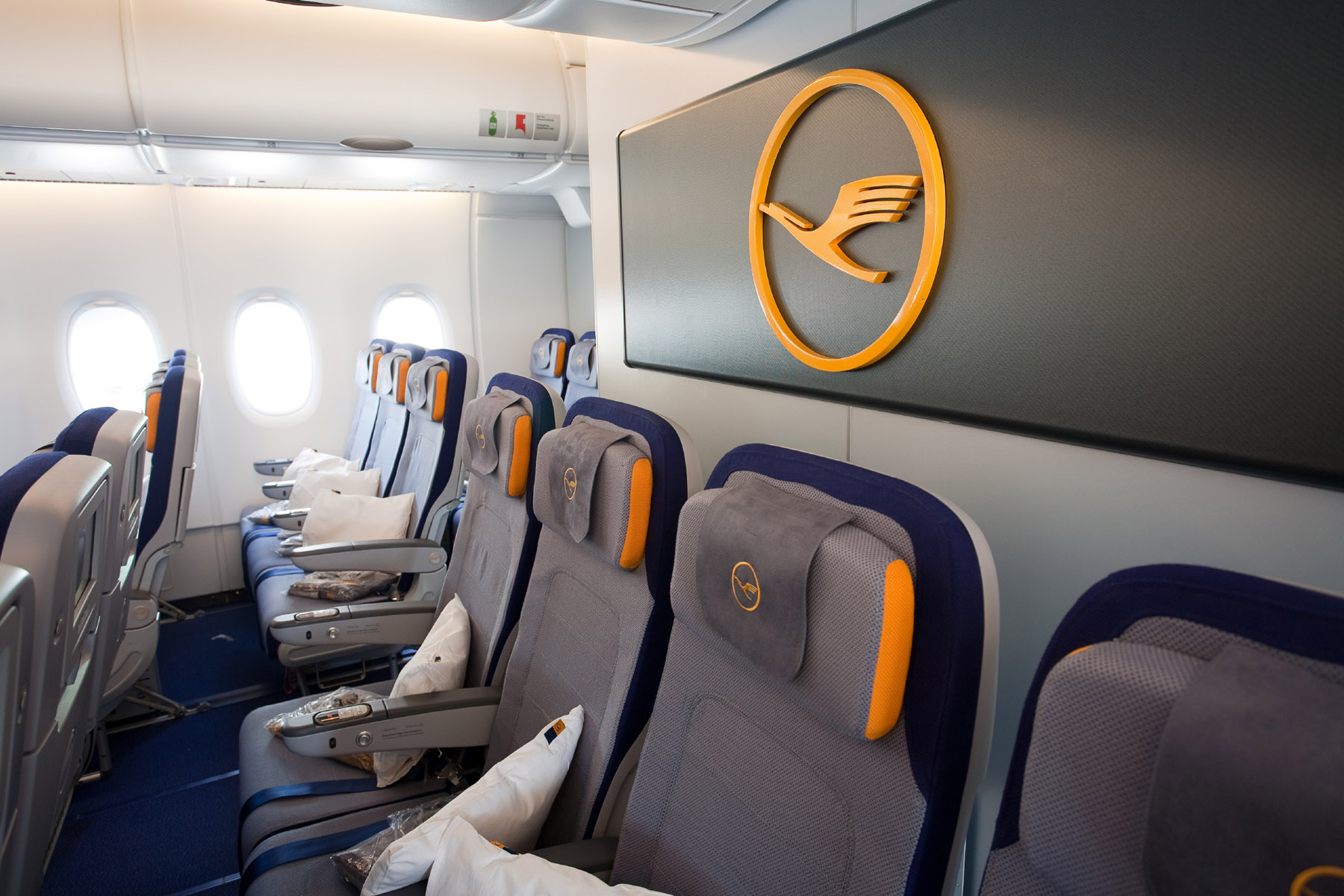 Lufthansa Review